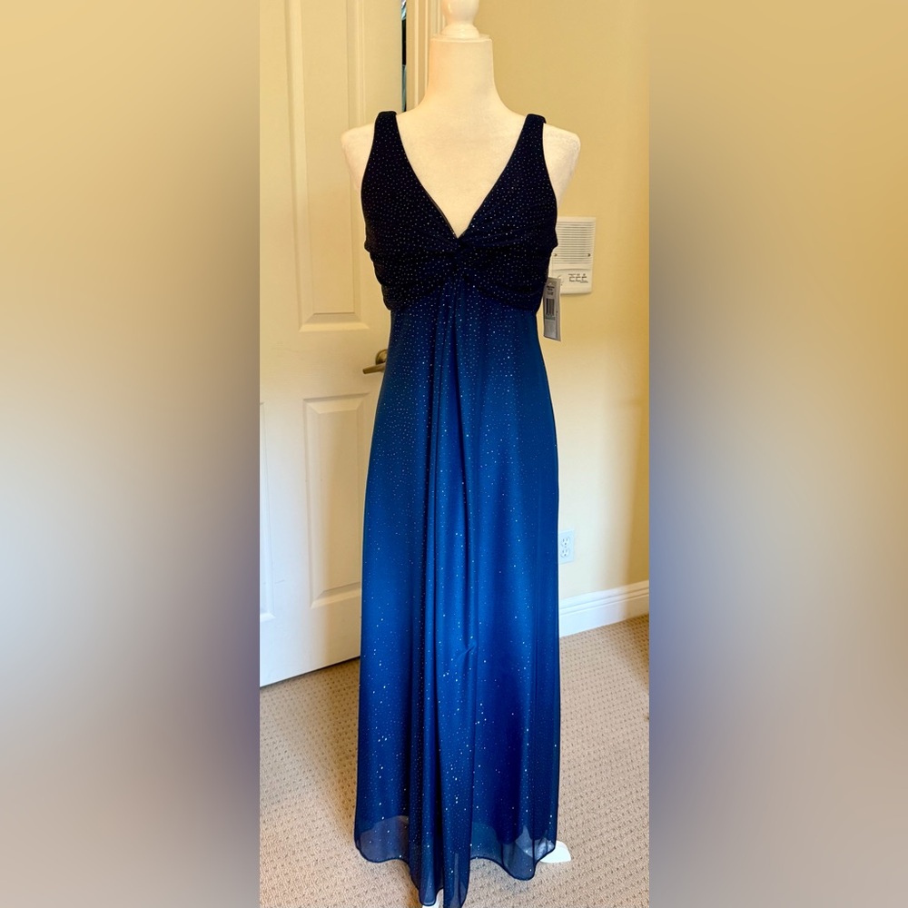NWT, Betsy & Adam Elegant Blue Glitter Evening Gown in 8P